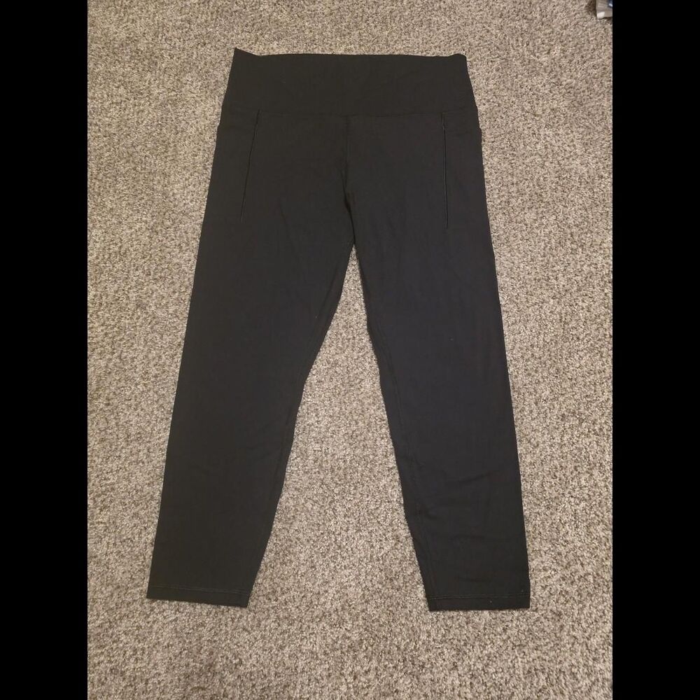 Avia Women's Black and Grey Leggings